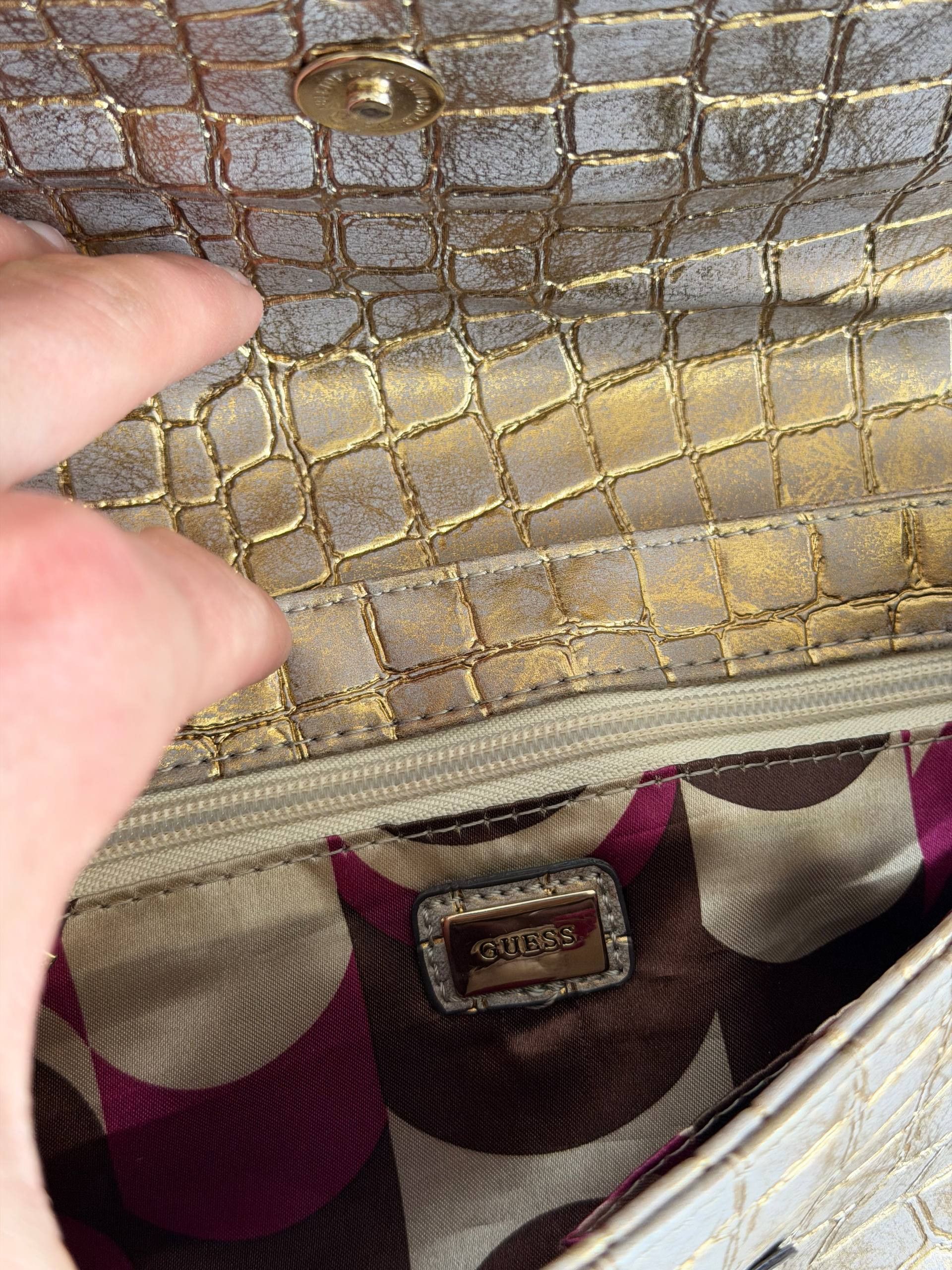 Guess Vintage Luxury Y2K Guess Monogram Logo Shoulder Bag Women’s Size ONE SIZE - 11 Thumbnail