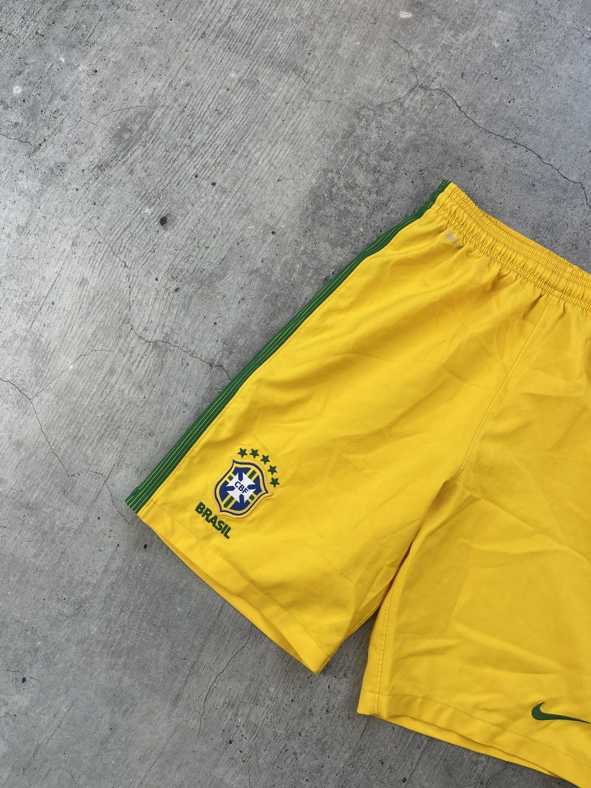 Nike × Vintage Nike Brasil Vintage nylon shorts y2k Size US 31 - 2 Thumbnail