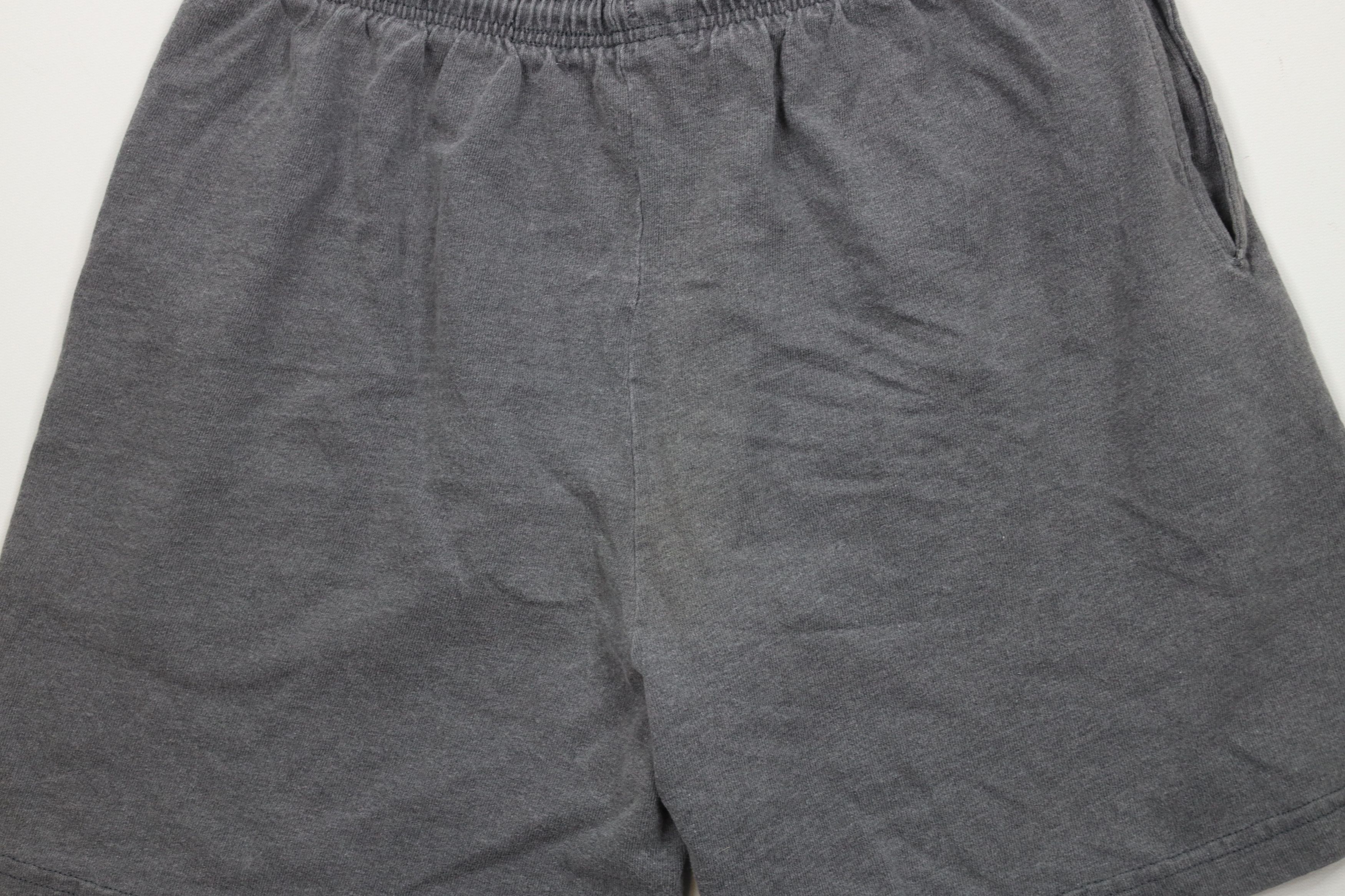 Vintage Vintage 90s Streetwear Blank Above Knee Cotton Shorts Gray Size US 32 / EU 48 - 11 Thumbnail
