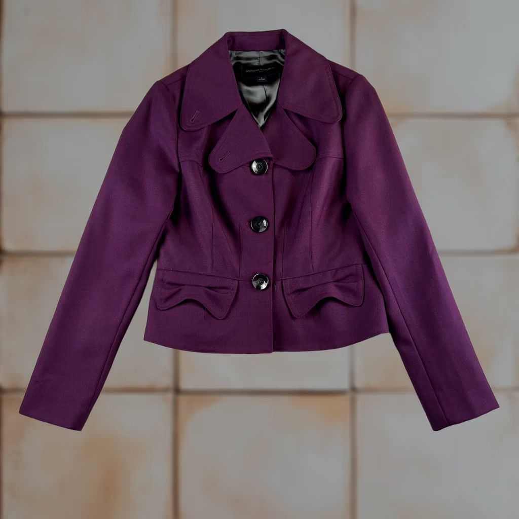 Banana Republic Banana Republic Purple Wool Blend Cropped Jacket Blazer Jacket Women Regular Size 4 Wool Navy Purple? Size XS / US 0-2 / IT 36-38 - 1 Thumbnail