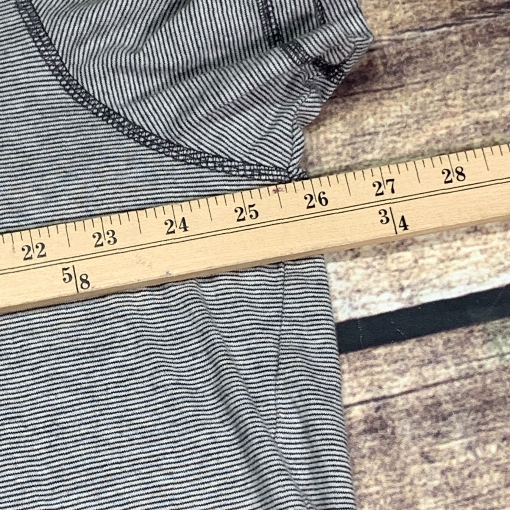Lee Lee Mens Pullover 3 Button Shirt Gray White Stripe Short Sleeve XXL Regular Size 2XL Boys Mens Womens Size US XXL / EU 58 / 5 - 4 Thumbnail