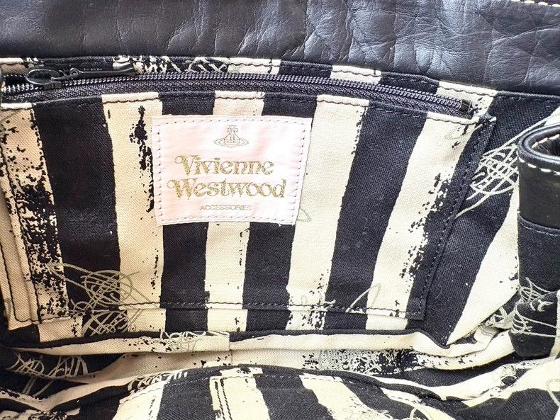 Vivienne Westwood Vivienne Westwood size os Black leather Saturn shoulder bag Size ONE SIZE - 9 Thumbnail