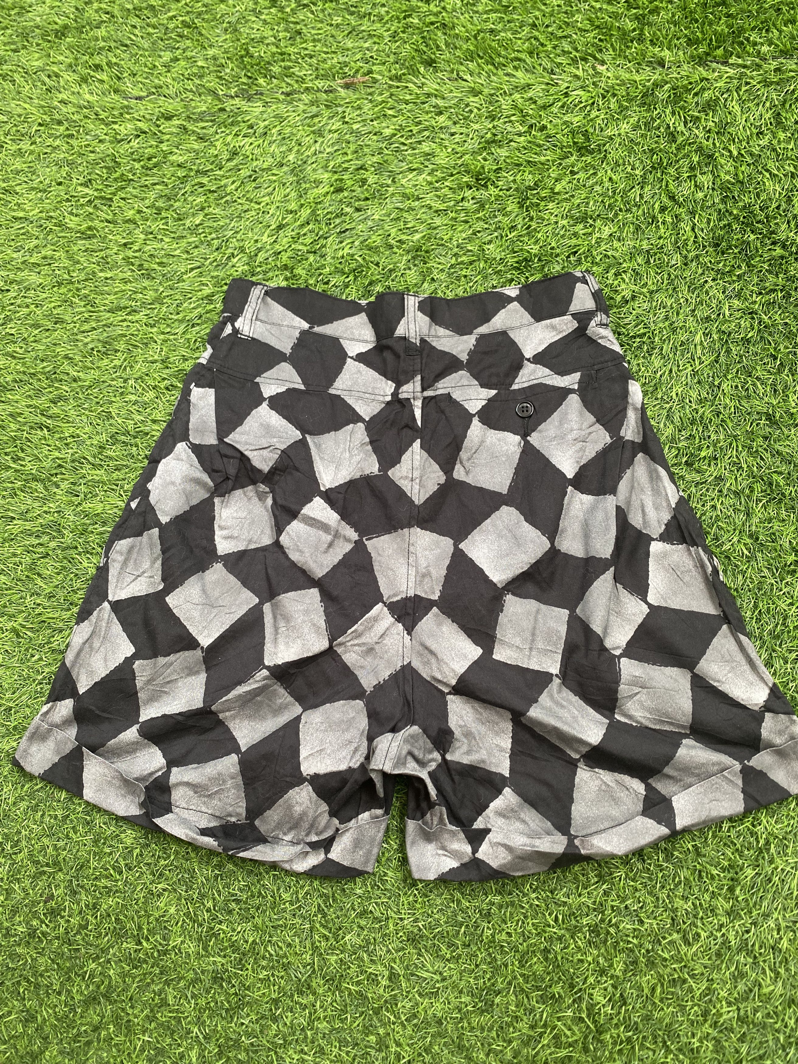 Issey Miyake × Japanese Brand × Zucca Zucca by Issey Miyake Shorts Pants Size 26" / US 2 / IT 38 - 3 Thumbnail