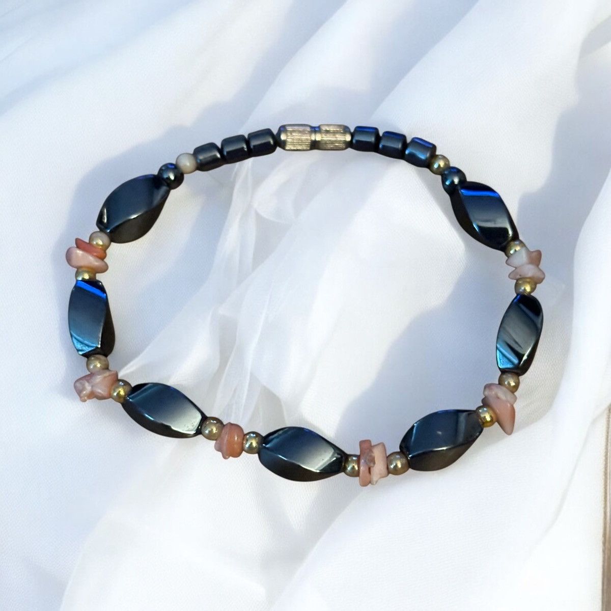 Vintage Vintage hematite and shell bead bracelet Size ONE SIZE - 1 Thumbnail