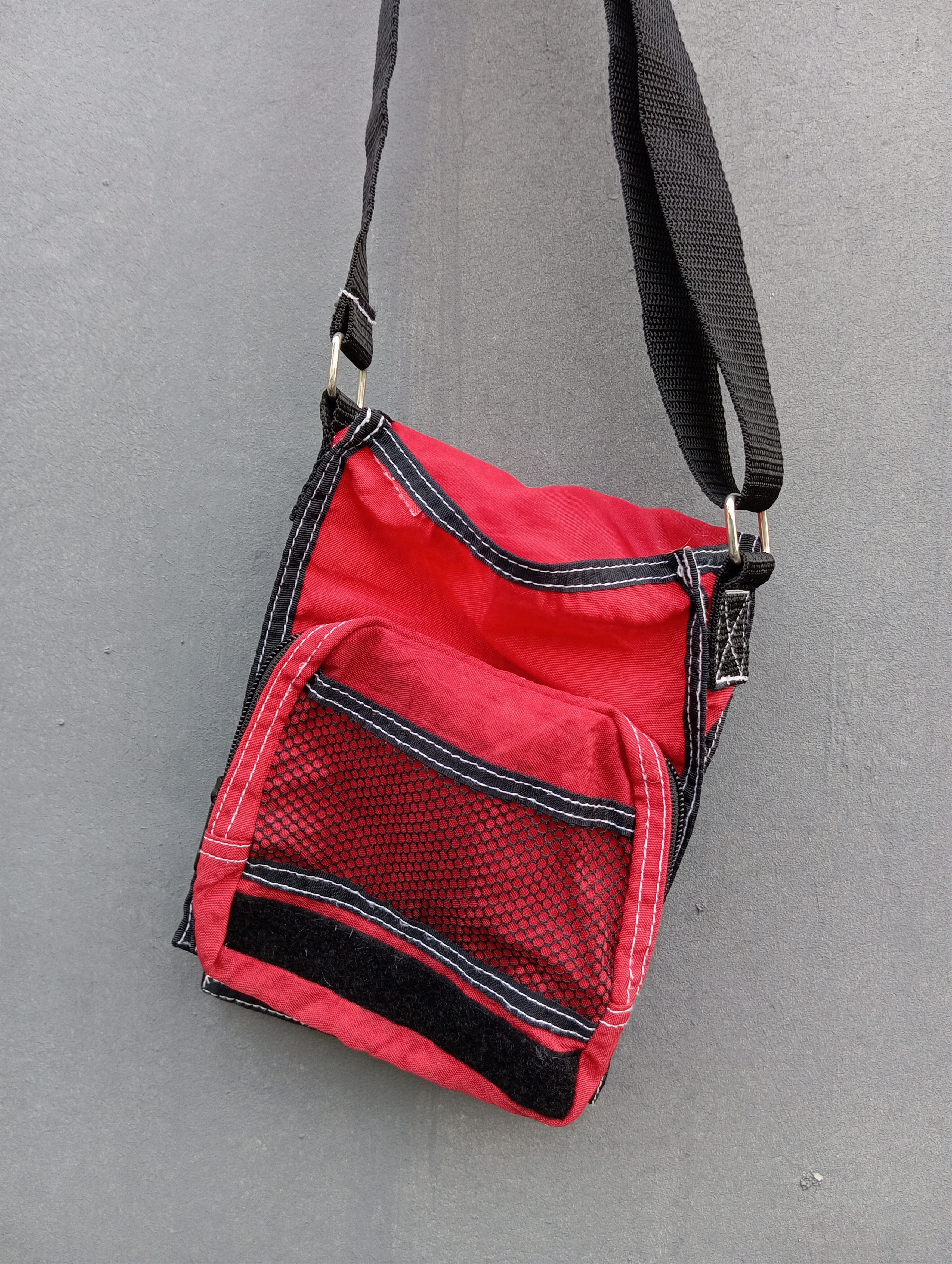 Band Tees vintage Y2K SLIPKNOT people = shit embroidery mini sling bag Size ONE SIZE - 4 Thumbnail