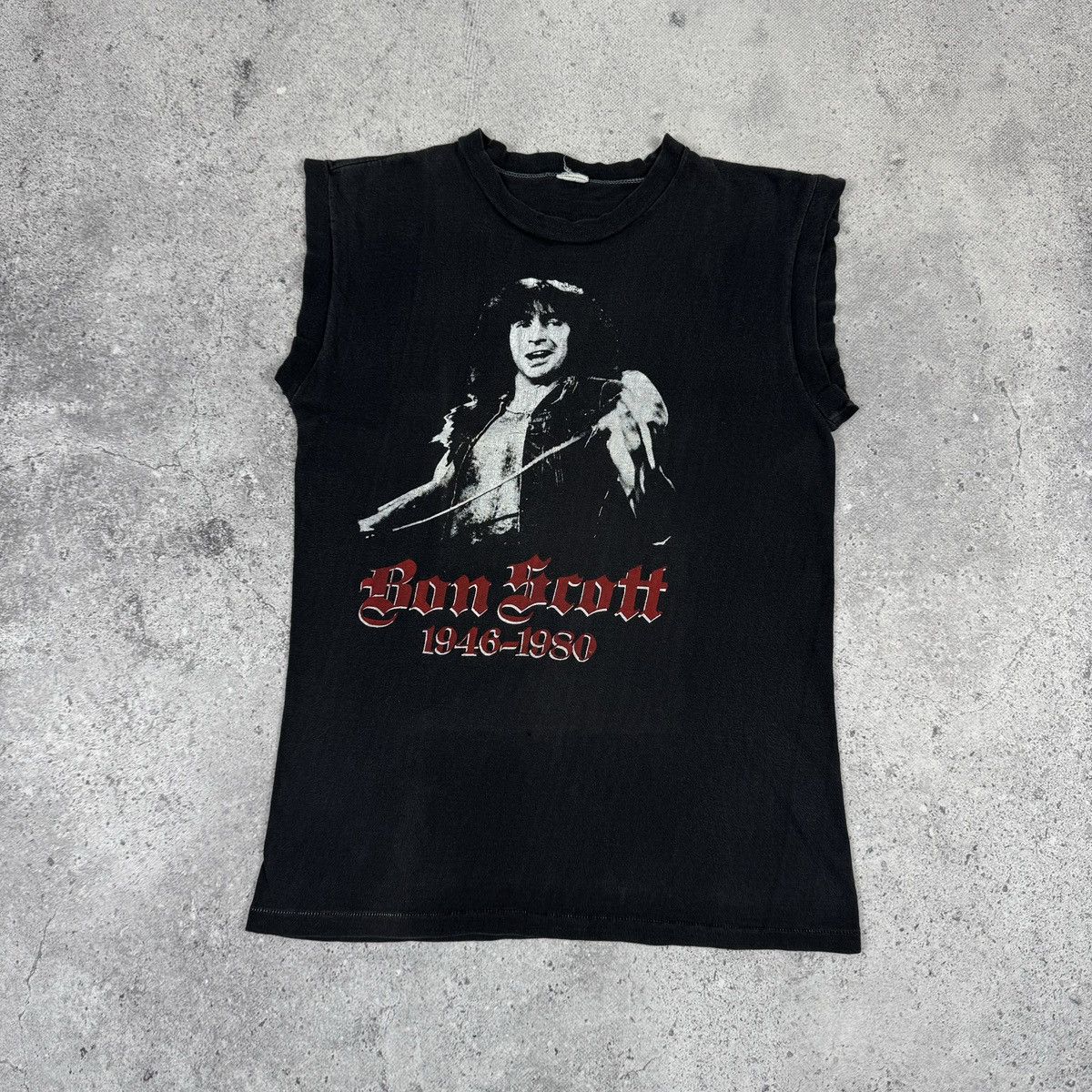 AC/DC × Band Tees × Vintage Vintage Bon Scott AC/DC 90s Memorial Band Tank Top T Shirt Size US S / EU 44-46 / 1 - 1 Thumbnail