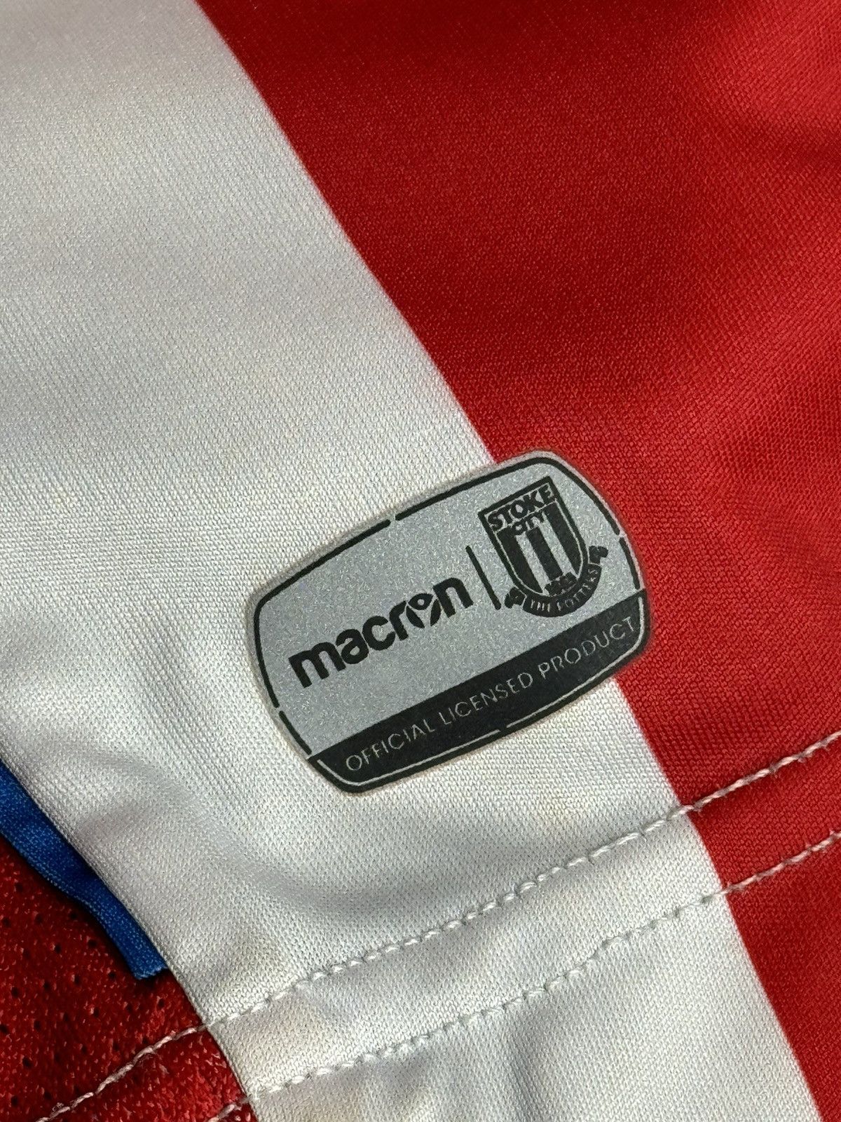Macron Stoke City 17/18 Home Football Jersey Size US M / EU 48-50 / 2 - 4 Thumbnail