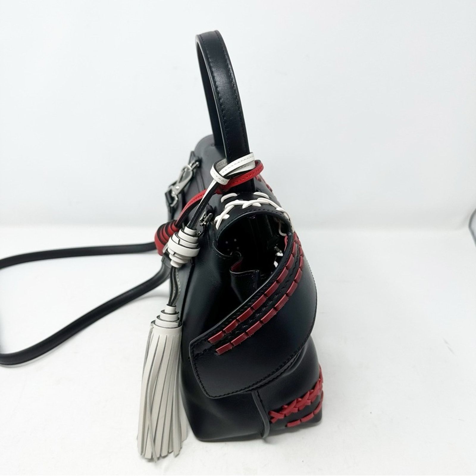 Tod's TOD'S Medium Tassels Wave Bag Black NWOT Size ONE SIZE - 8 Thumbnail