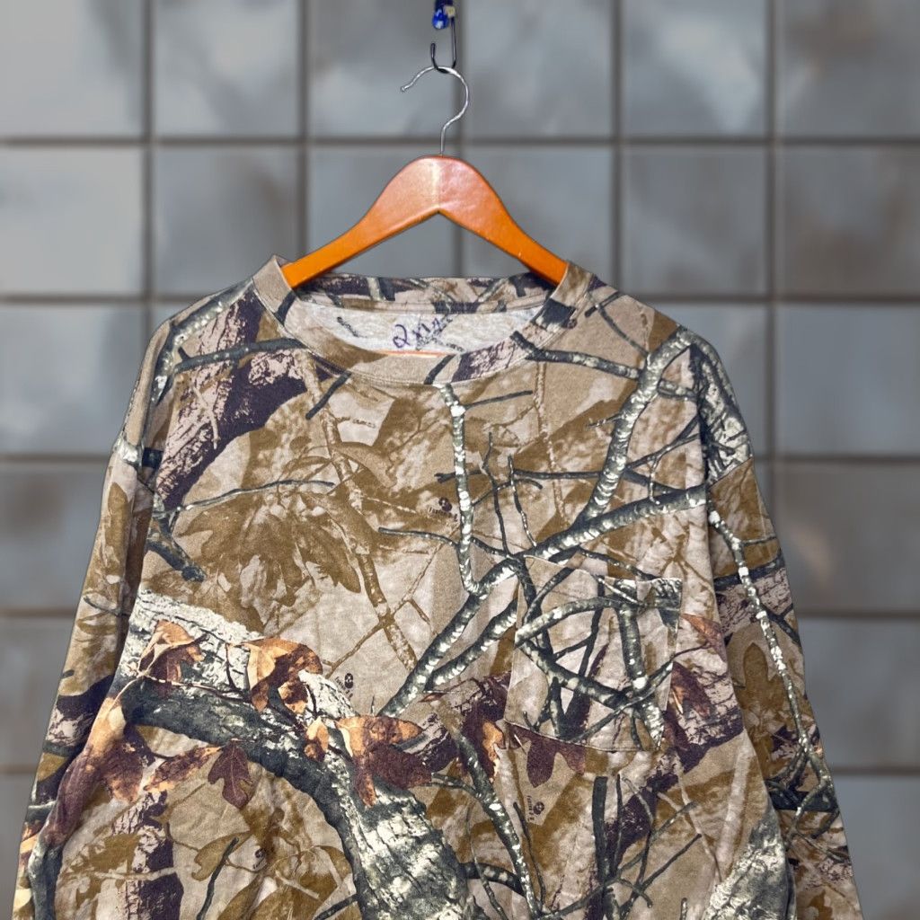 Realtree VINTAGE Realtree Camo Long Sleeve Shirt 2XL Mens Camouflage Knit Cotton 90s Pockets Logo Regular Crew Neck Shirts Size US XXL / EU 58 / 5 - 1 Thumbnail