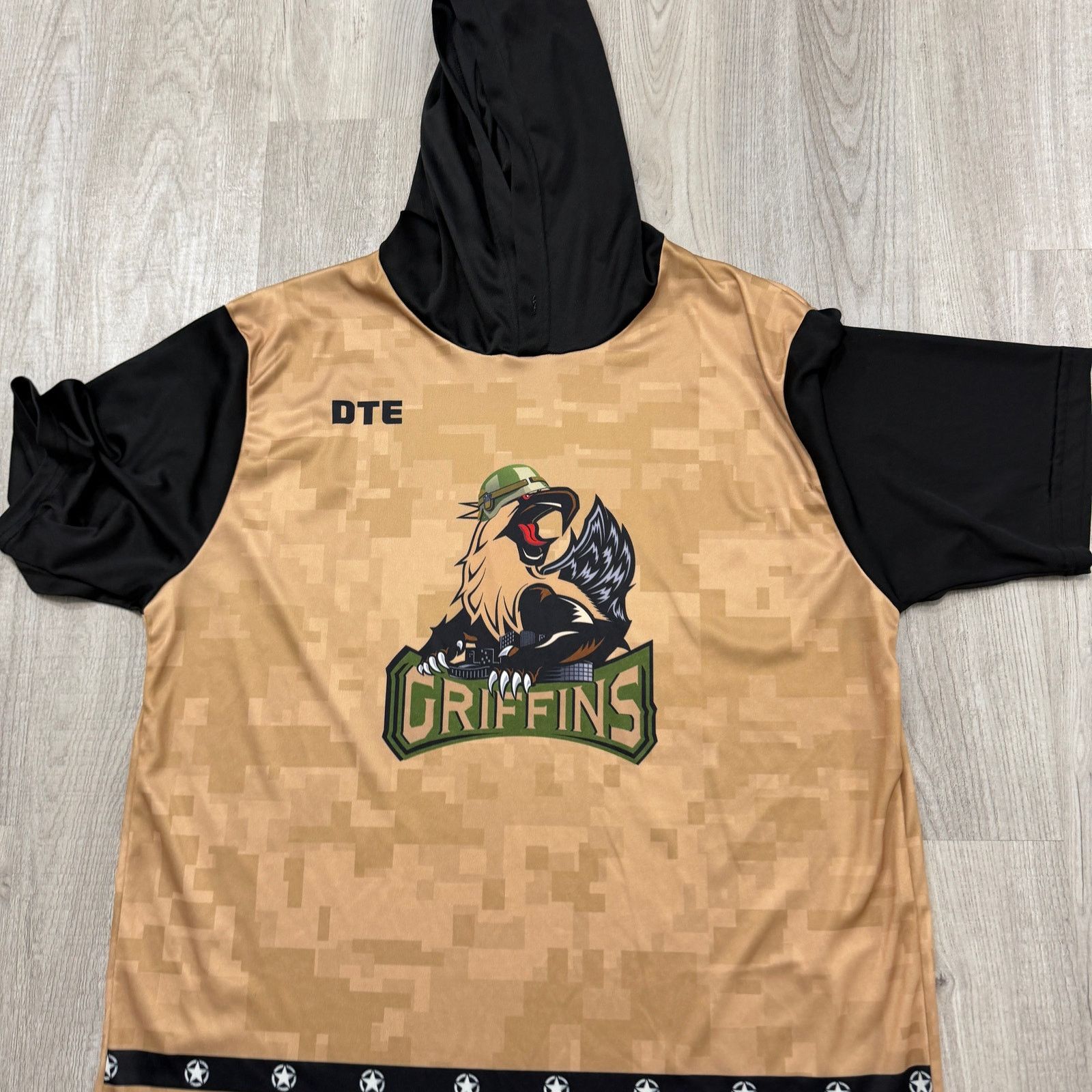 Vintage Grand Rapids Griffins Camo Hooded Shirt Men's Extra Large Size US XL / EU 56 / 4 - 2 Thumbnail