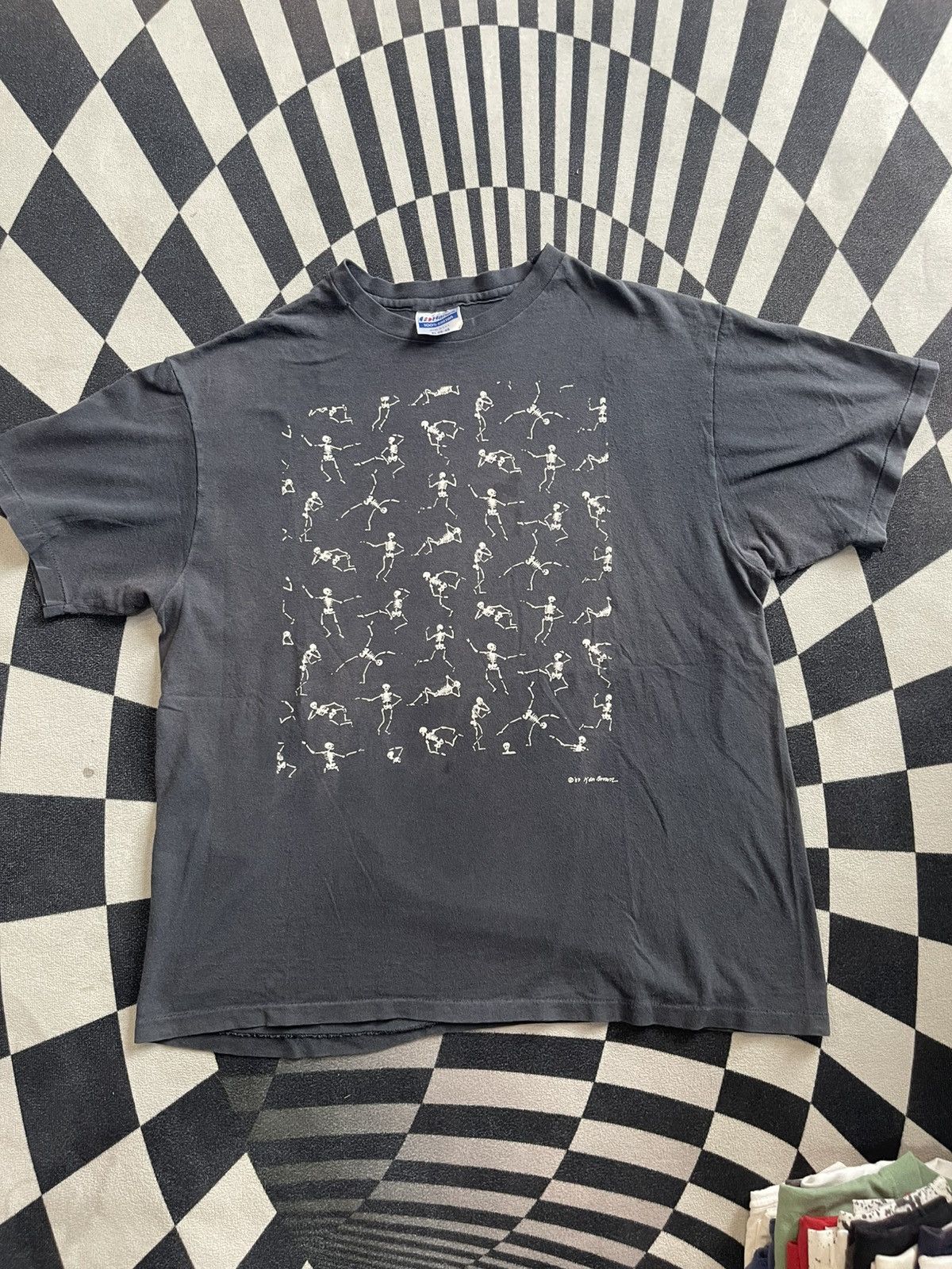 Arts & Science VTG 1987 Ken Brown "Dancing Skeletons" T-Shirt Size US XL / EU 56 / 4 - 1 Thumbnail