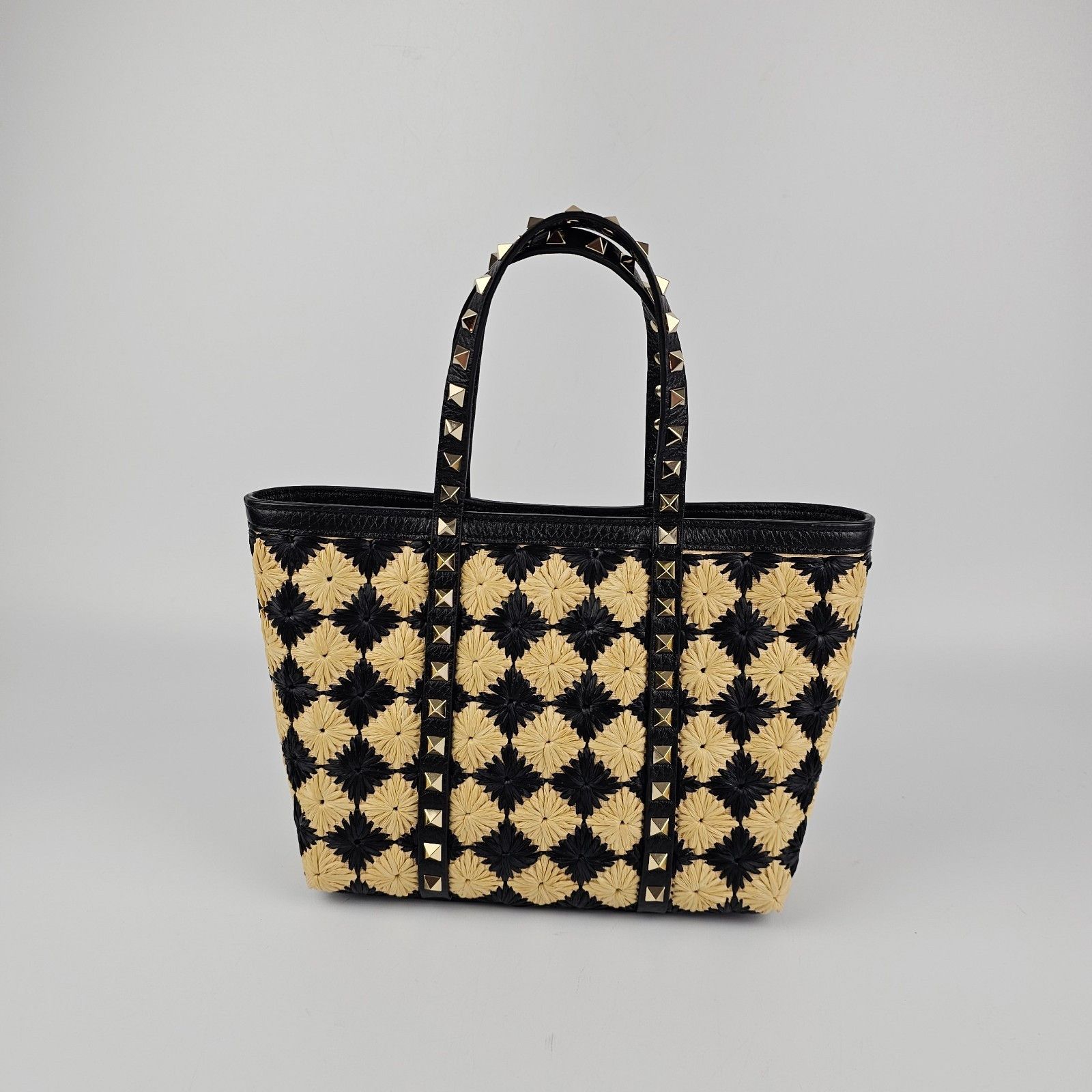 Valentino VALENTINO GARAVANI Rockstud Spike Shopper Black Yellow Raffi Size ONE SIZE - 9 Thumbnail
