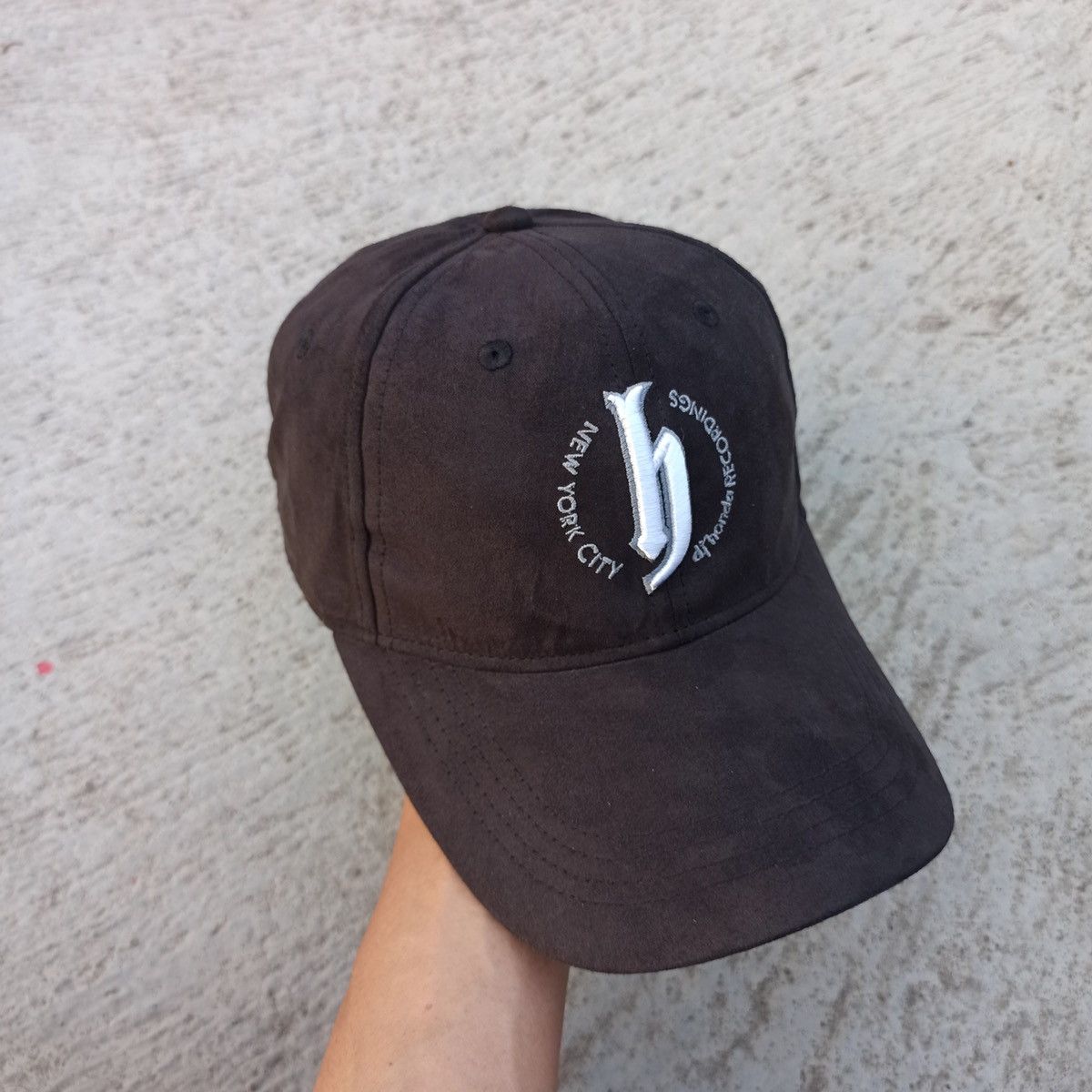 Honda × Japanese Brand × Rap Tees DJ Honda recording ny city. Material looks like suede Size 36 - 8 Thumbnail