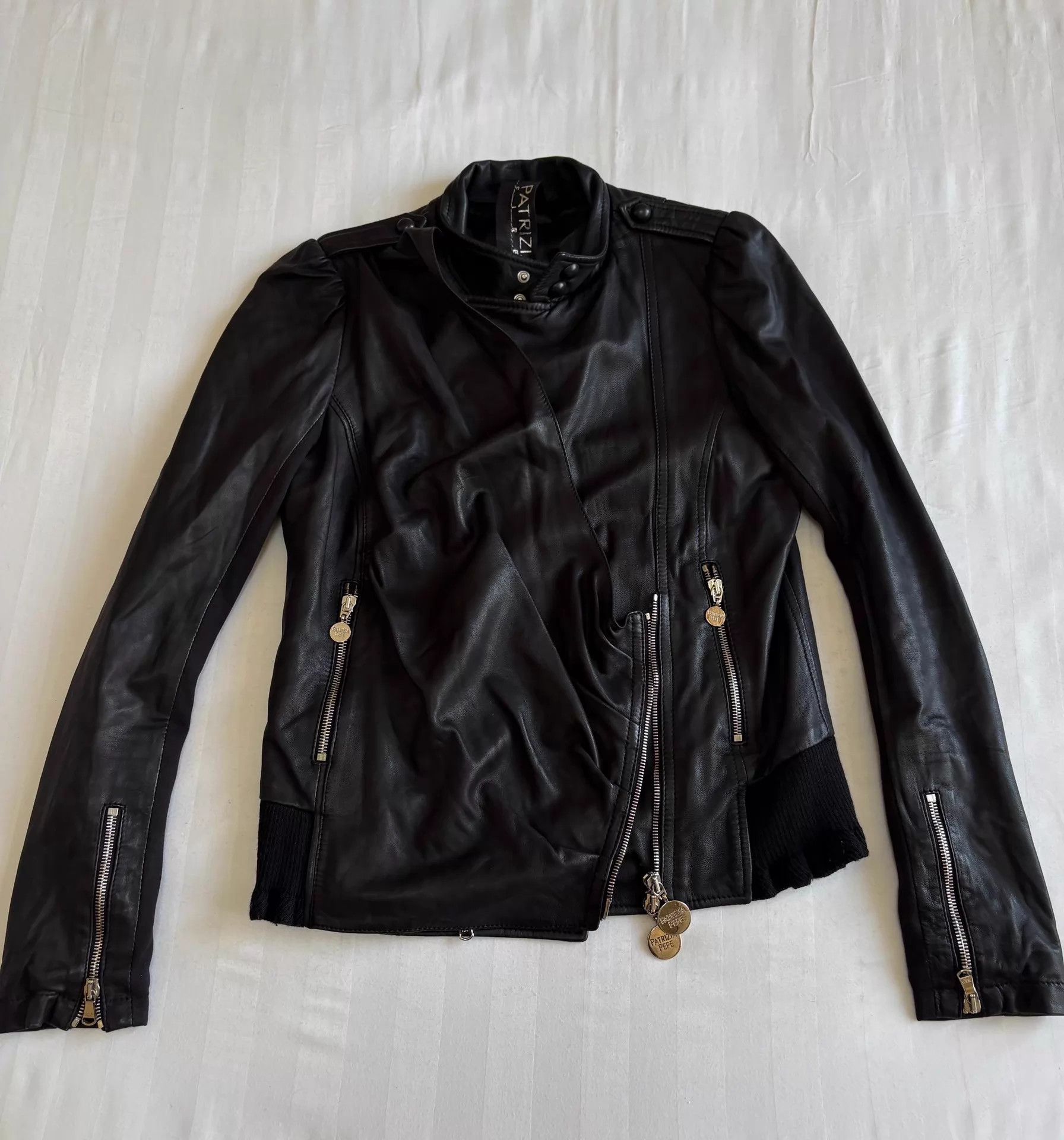 Patrizia Pepe Patrizia Pepe Vintage Lambskin Draped Collar Knit Jacket Size M / US 6-8 / IT 42-44 - 3 Thumbnail