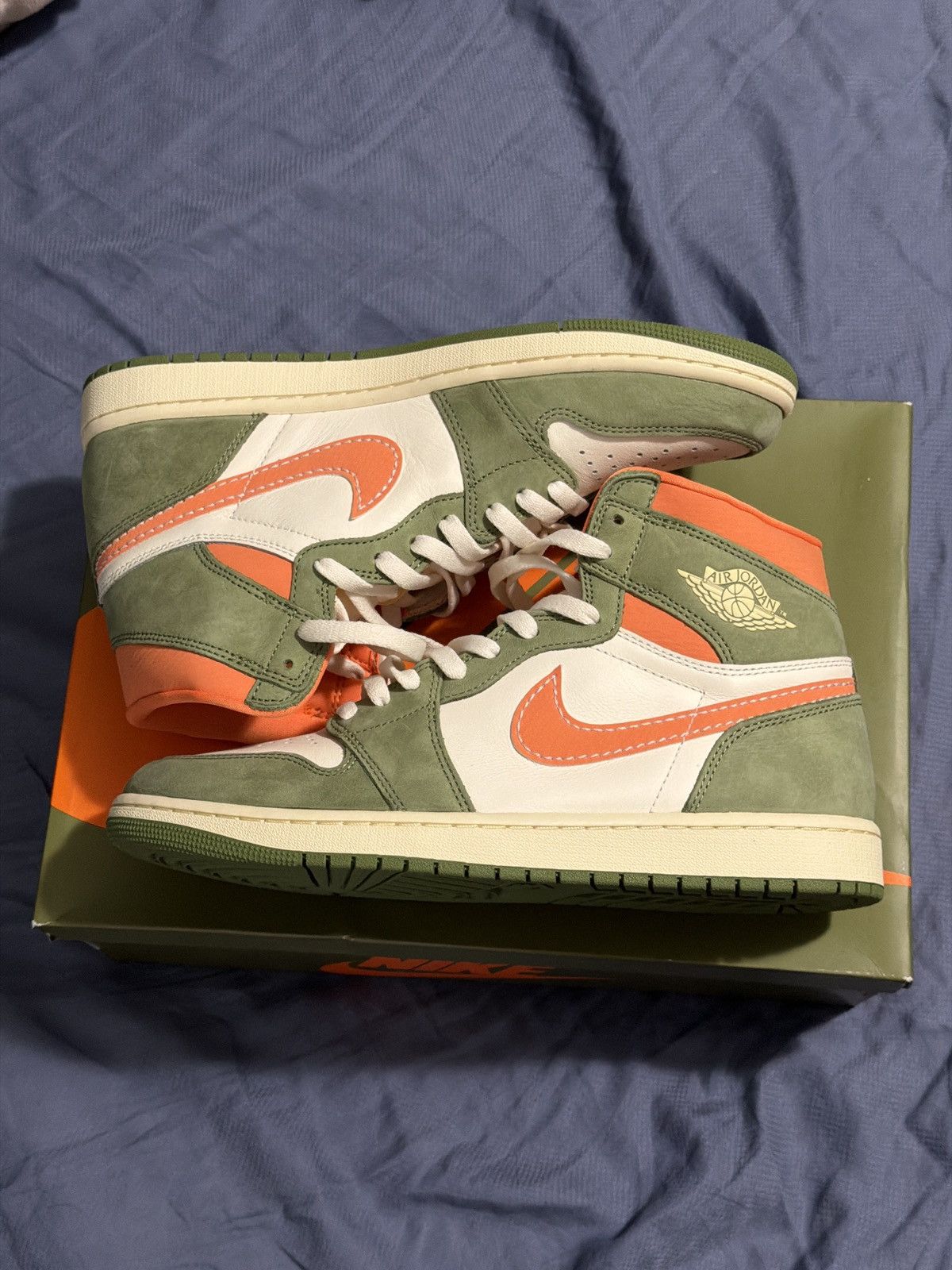 Jordan Brand Jordan 1 Retro High OG Craft 'Celadon'. Size US 11 / EU 44 - 4 Thumbnail