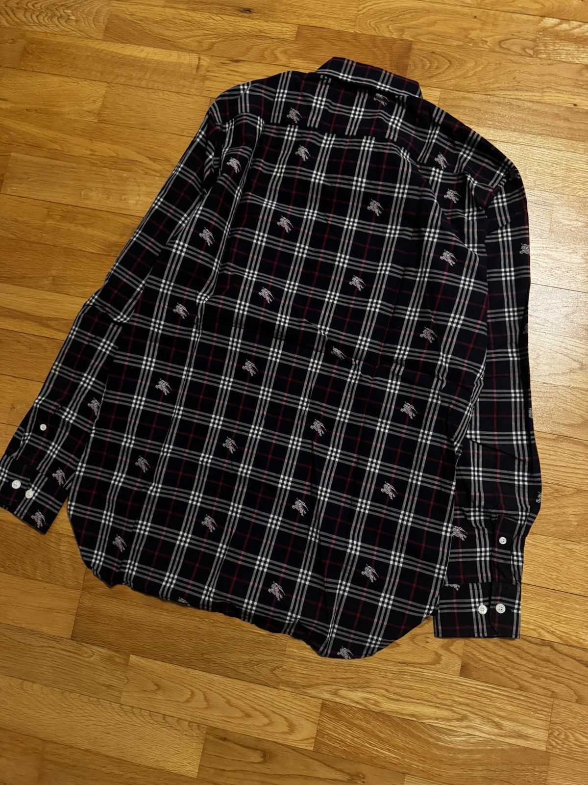 Burberry Burberry Check Shirt Size US M / EU 48-50 / 2 - 7 Thumbnail