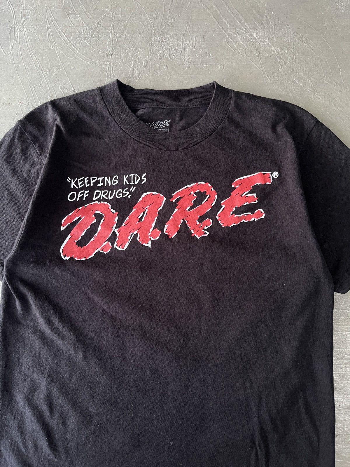 D.A.R.E Dare Resist Drugs Tee Rare Design ERD Grunge Size US S / EU 44-46 / 1 - 8 Thumbnail