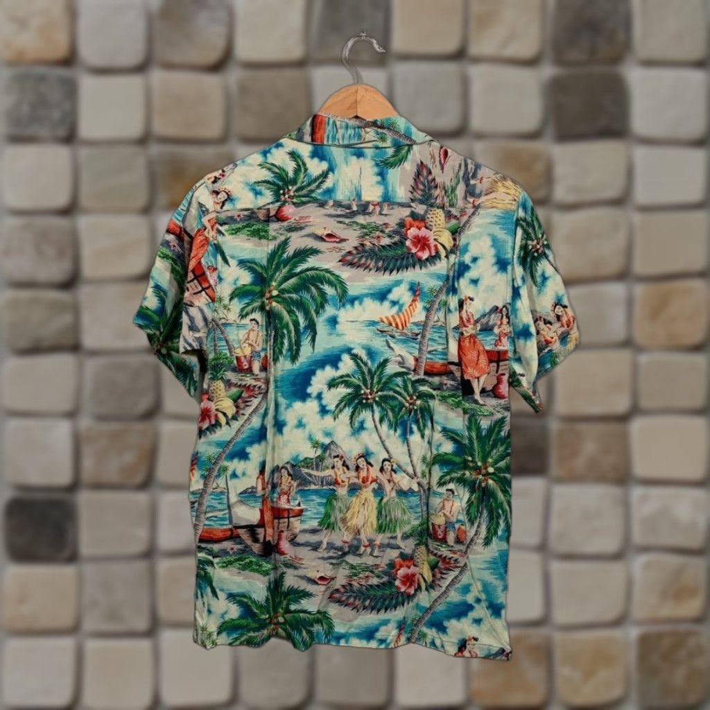 Sun Surf SUN SURF Hula Dancers Hibiscus Print Hawaiian Aloha Shirt Size S Mens Short Sleeve Rayon Button-Up Japanese Brand SS35328/Hula Dancers Pattern Size US S / EU 44-46 / 1 - 1 Thumbnail