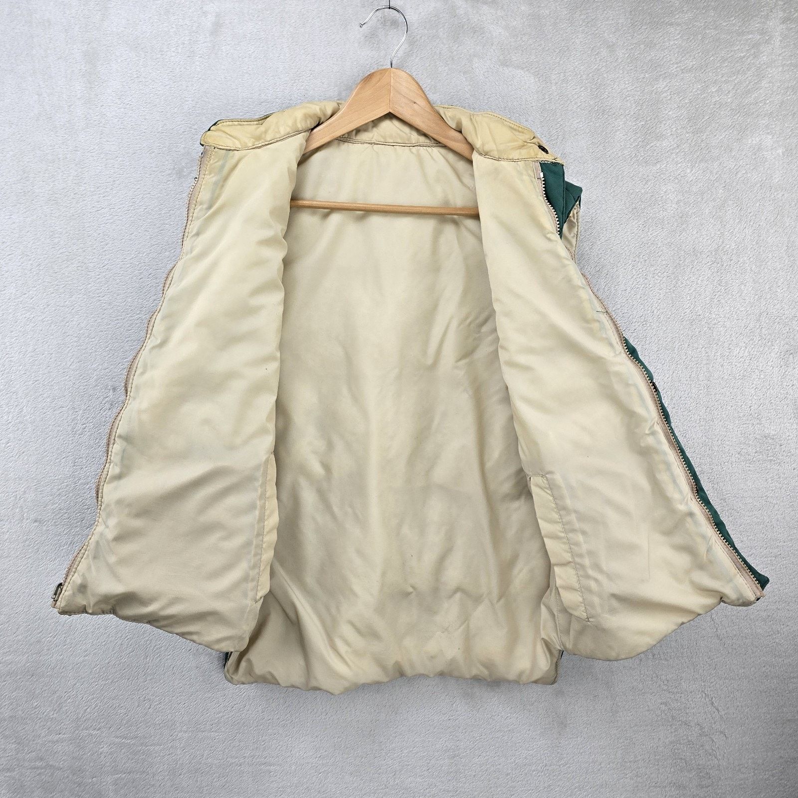 Lacoste Vintage Lacoste Puffer Vest Mens Medium Green 90s Revirsible Size US M / EU 48-50 / 2 - 11 Thumbnail