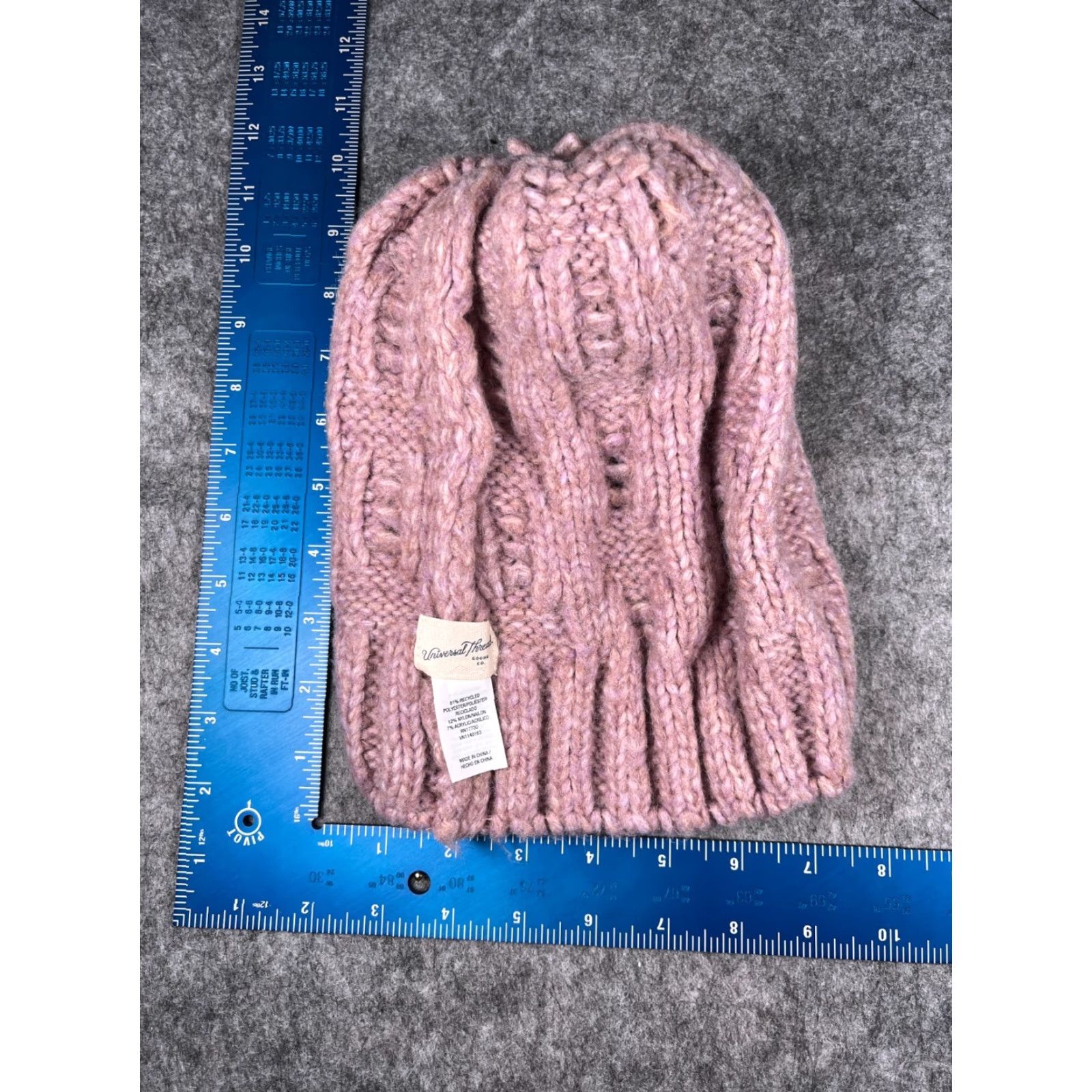 Vintage Universal Thread Beanie Toque Women One Size Pink Polyester Blend Ski Pom Size ONE SIZE - 6 Thumbnail