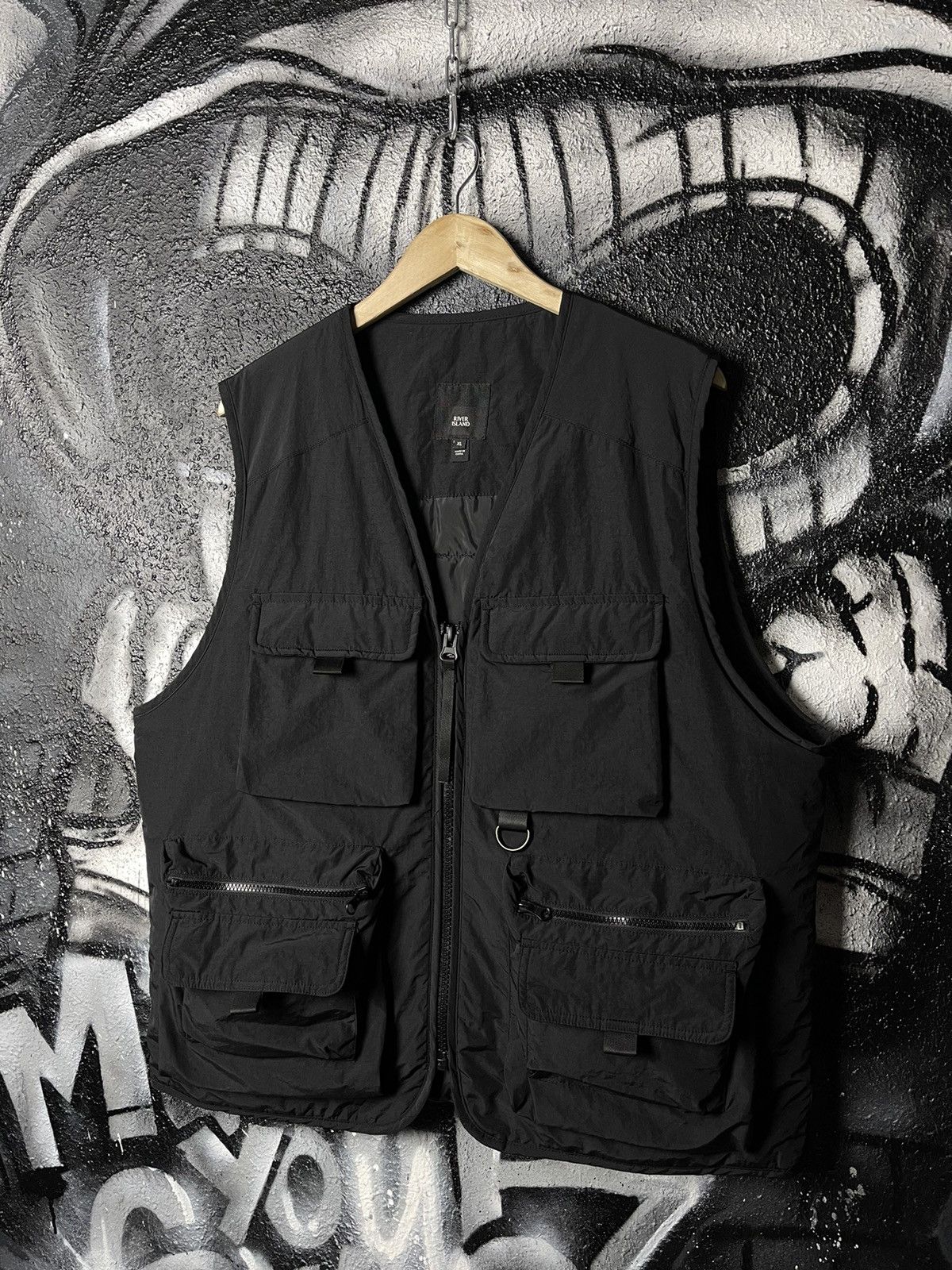 River Island River Island Multipocket Tactical Vest Men’s Size XL Size US XL / EU 56 / 4 - 1 Thumbnail