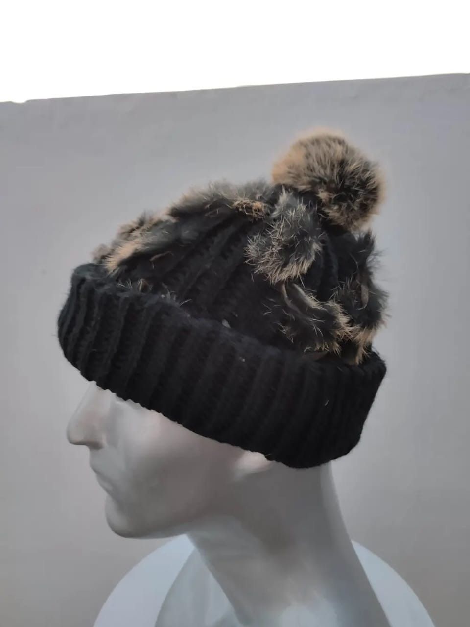 Other Unknown Japanese Mix Fur Design Beanie Hats Size ONE SIZE - 4 Thumbnail