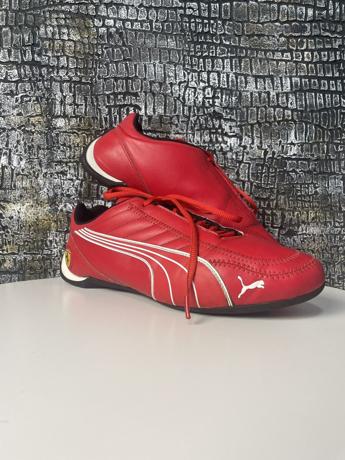 Ferrari × Puma Vintage Puma Ferrari SpeedCat Shoes Size US 9 / EU 42 - 4 Thumbnail