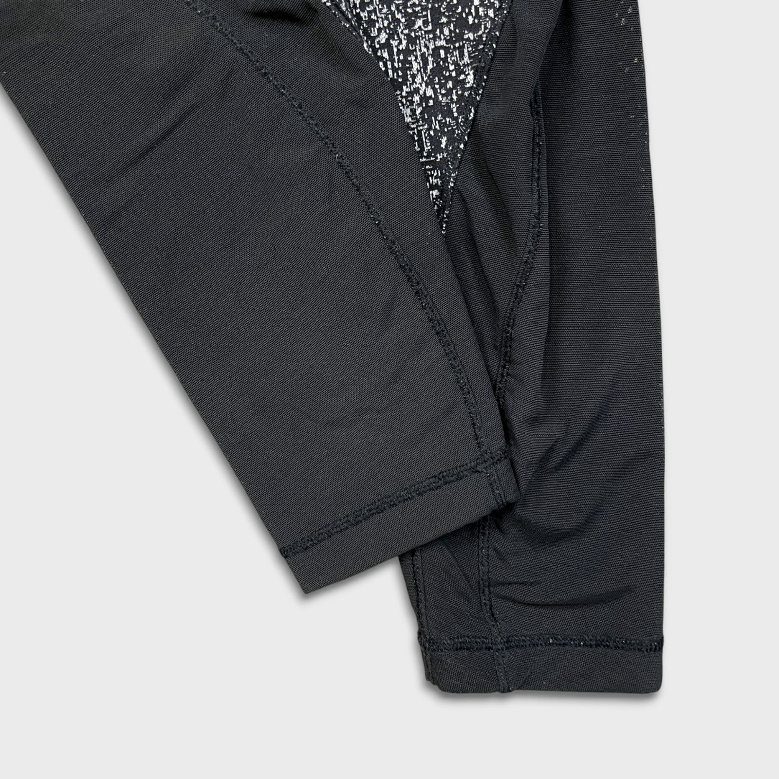 Lululemon Lululemon Fit Physique Tight Luon Suited Jacquard Yoga Size 27" / US 4 / IT 40 - 8 Thumbnail