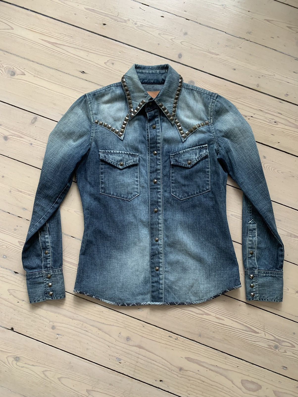 Isamu Katayama Backlash Isamu Katayama Backlash studded shirt denim jeans jacket Size US M / EU 48-50 / 2 - 7 Thumbnail