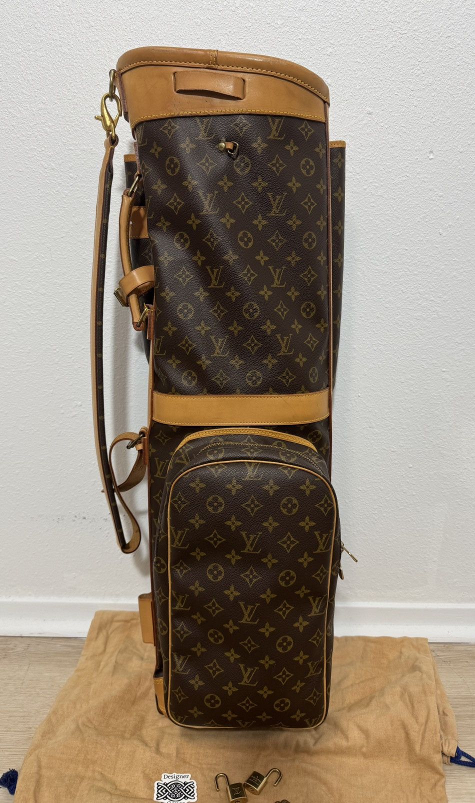 Louis Vuitton EUC Vintage LV Golf Bag SUPER RARE PIECE! Size ONE SIZE - 2 Thumbnail