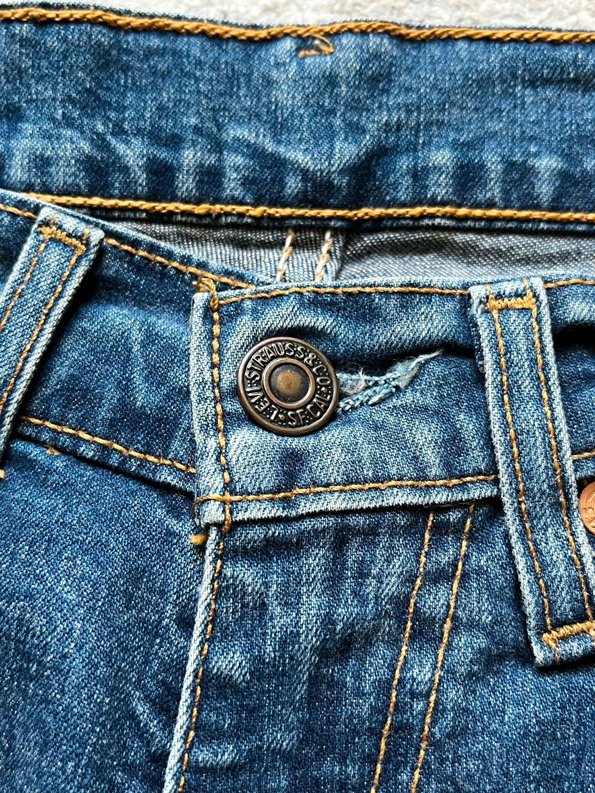Levi's Levi’s 584 07 Flared Denim Women’s 2004 Y2K Rare Paint Size 28" / US 6 / IT 42 - 5 Thumbnail