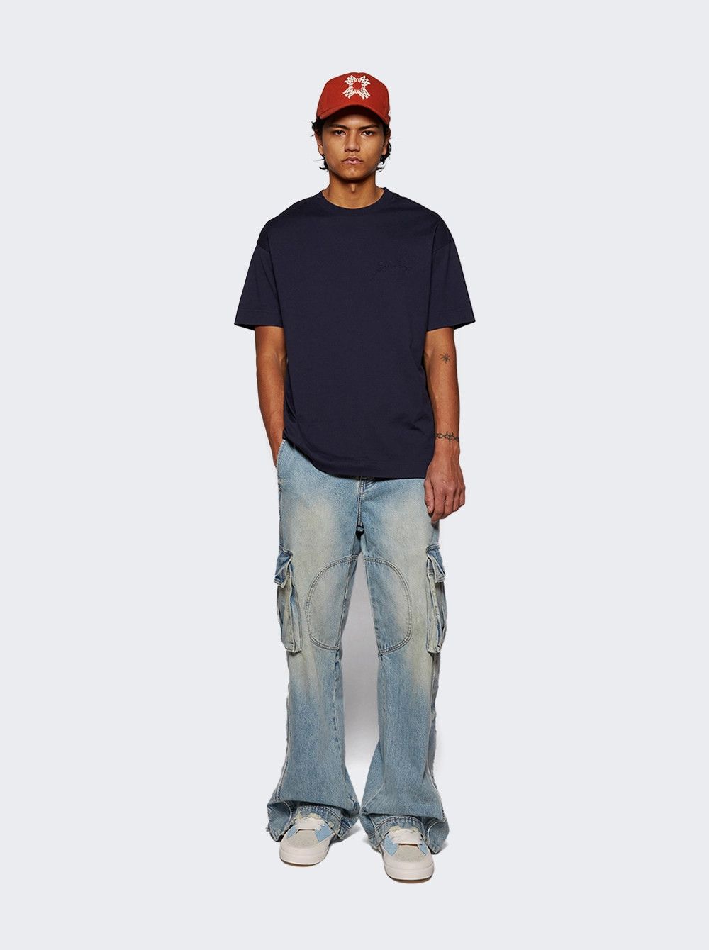 Givenchy o1mle0326 Standard Short Sleeve Tee Shirt in Dark Blue Size US XS / EU 42 / 0 - 2 Thumbnail