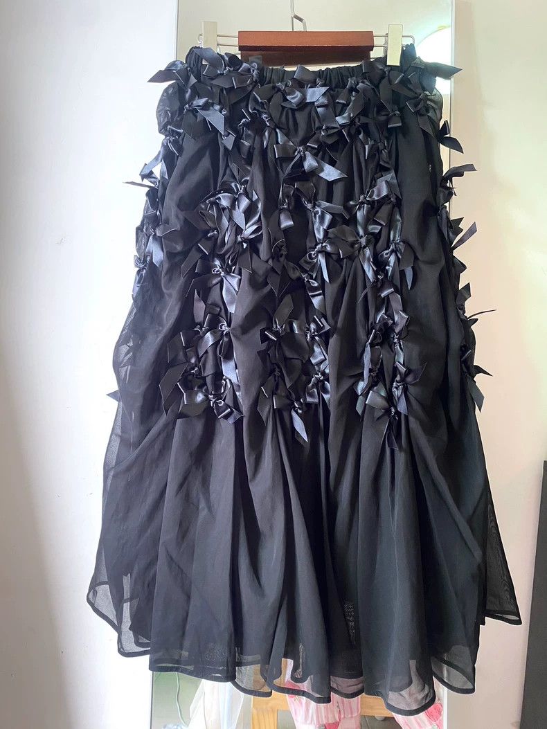 Comme des Garcons Comme des Garcons Noir Kei Ninomiya Bow Skirt Size US 26 / EU 42 - 1 Thumbnail