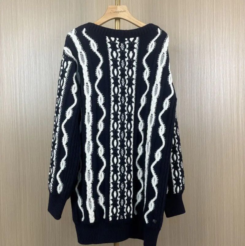 Chanel Chanel Colorblock Wool Sweater for Women 0089 Size XS / US 0-2 / IT 36-38 - 1 Thumbnail