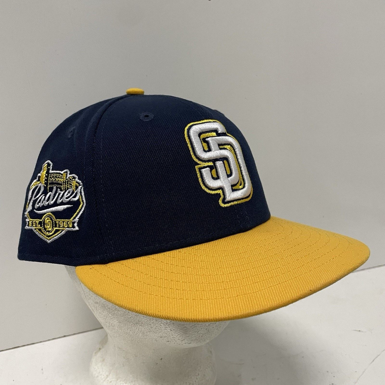 New Era New Era MLB Padres 59FIFTY Fitted Hat Cap Navy 1969 Patch Size ONE SIZE - 1 Thumbnail