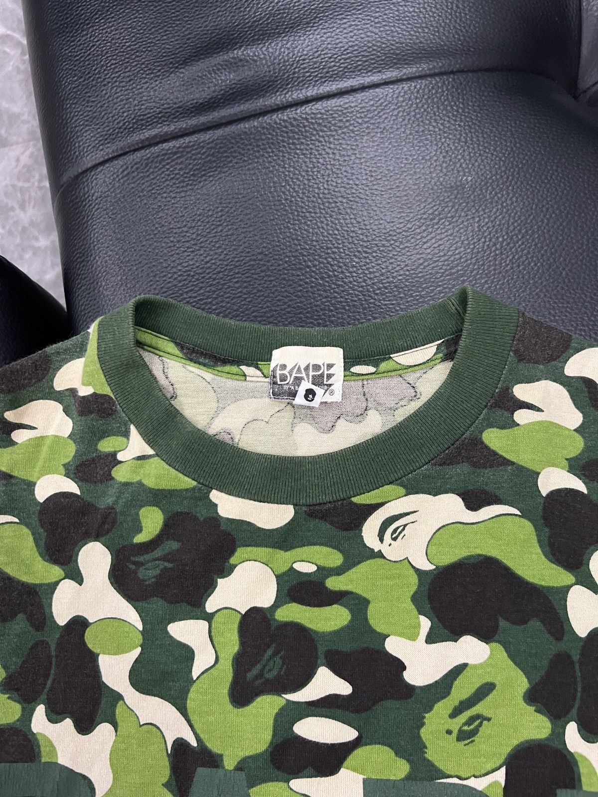 Bape A Bathing Ape 2008–2012 Green Camo Logo T-Shirt Size US M / EU 48-50 / 2 - 5 Thumbnail