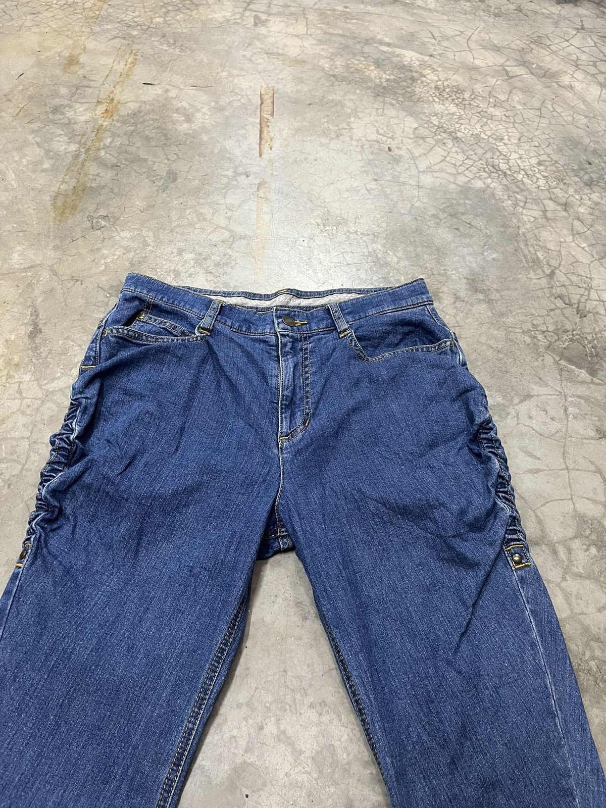 Frapbois frapbois by issey miyaki stretchable thigh pant Size US 29 - 7 Thumbnail