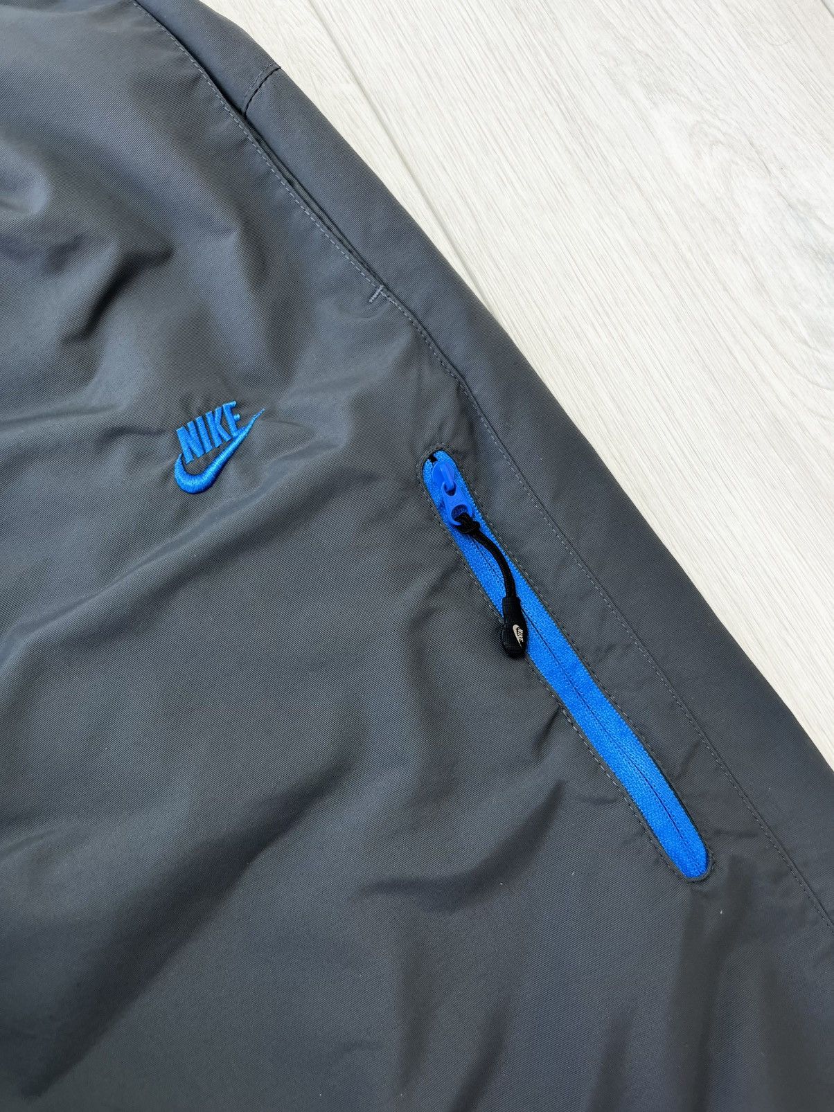 Nike Vintage Nike Baggy Track Pants AirMax 95 Y2K 90s Drill Hype Size US 34 / EU 50 - 6 Thumbnail