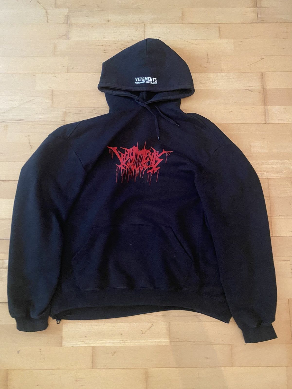 Vetements Vetements Metal tour Size US S / EU 44-46 / 1 - 1 Thumbnail