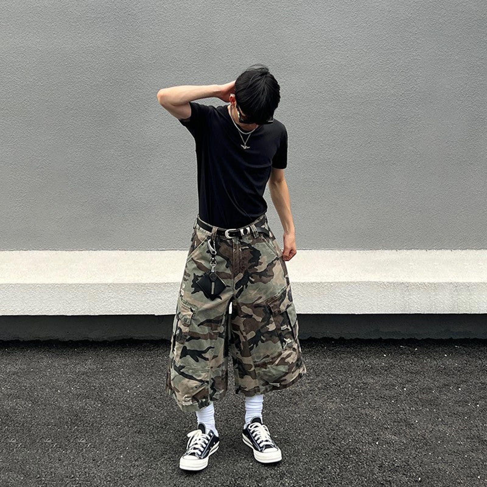 Other Camouflage Long Wide Leg Cargo Shorts Size US 30 / EU 46 - 5 Thumbnail