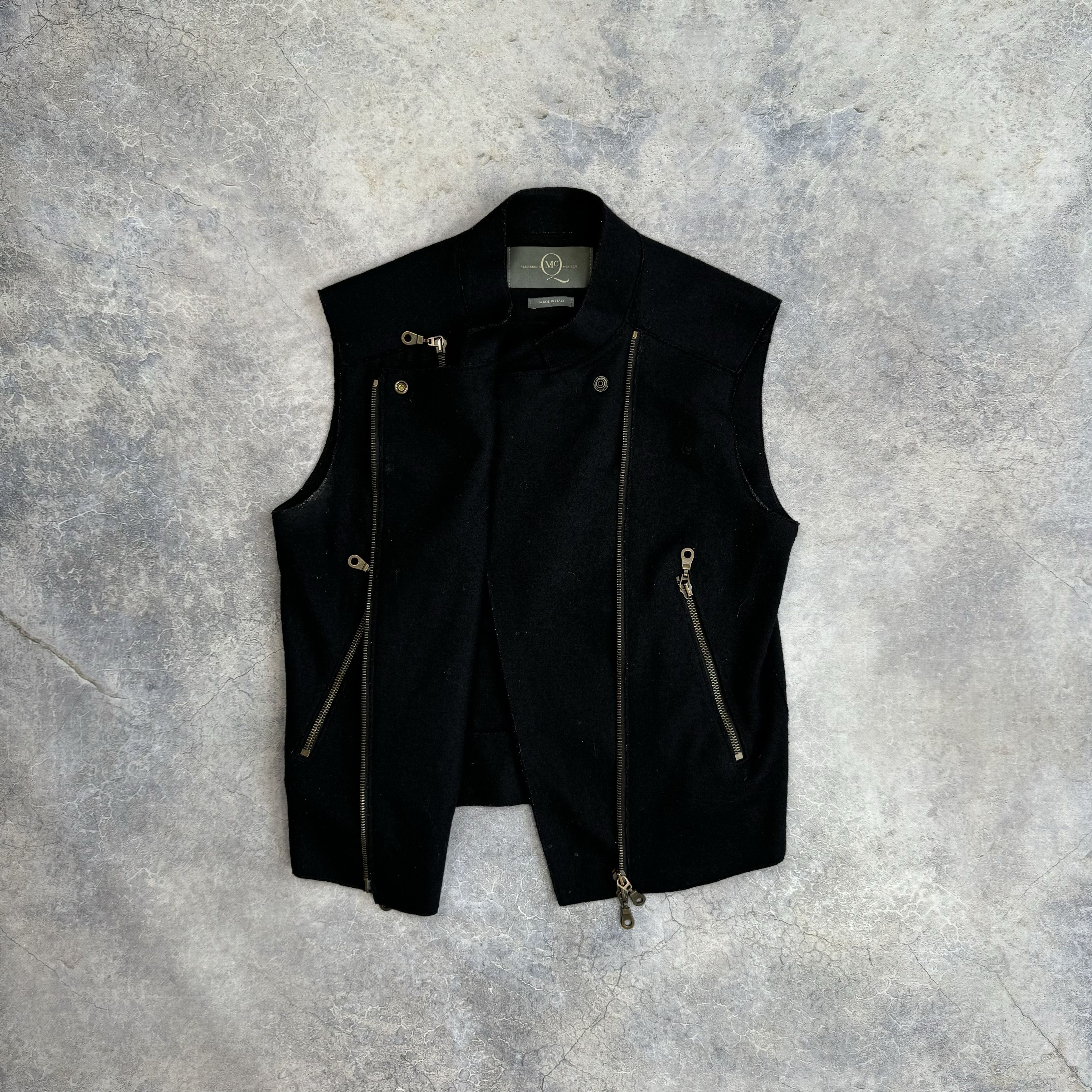 Alexander McQueen VINTAGE ALEXANDER MCQUEEN BIKER ZIP VEST IT40 100% LANA WOOL Size S / US 4 / IT 40 - 2 Thumbnail