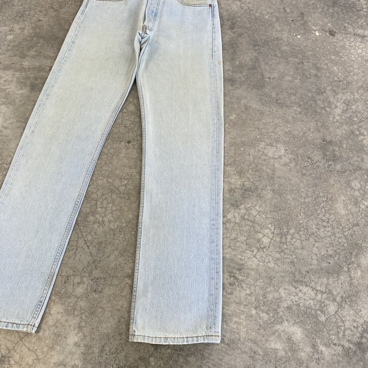 Levi's Vintage 90’s Levis 501 Light Blue Jeans Size US 31 - 8 Thumbnail