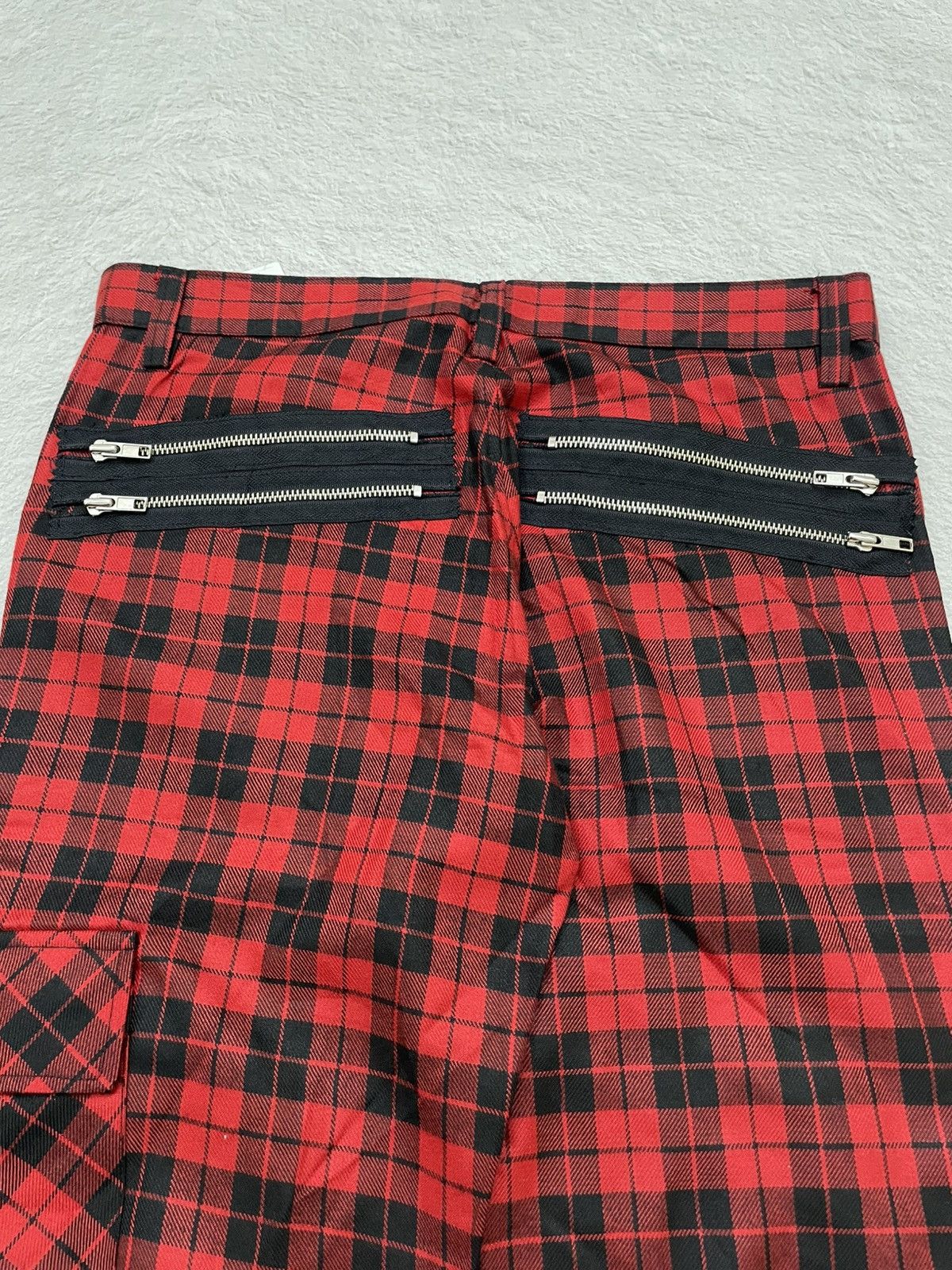 Le Grande Bleu (L.G.B.) 2000s Red Tartan Punk Zipper Pants Bondage Grunge Y2K Size US 31 - 7 Thumbnail