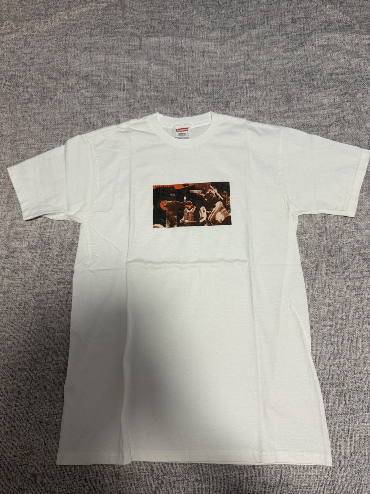 Supreme Supreme 2001 protest carabinieri G8 Genova CarloGiuliani tee Size US M / EU 48-50 / 2 - 2 Thumbnail