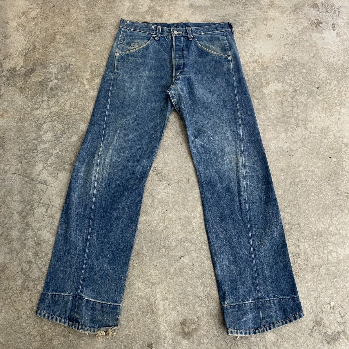 Levi's Vintage Levis Engineered Jeans Takuya Kimura Regular Jeans Size US 34 / EU 50 - 1 Thumbnail