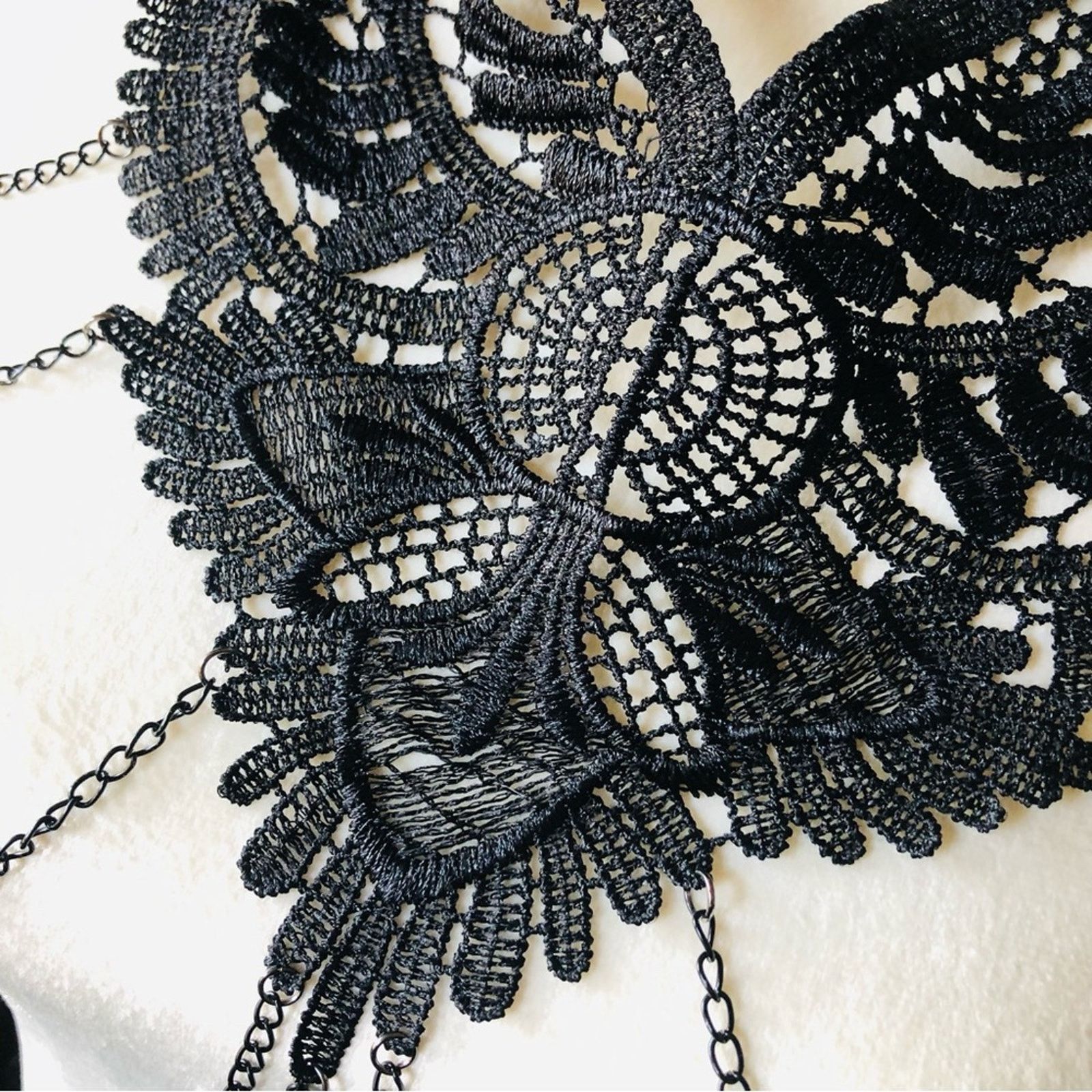 Jewelry Wide lace neckline fringe body jewelry elegant NIP Size ONE SIZE - 7 Thumbnail