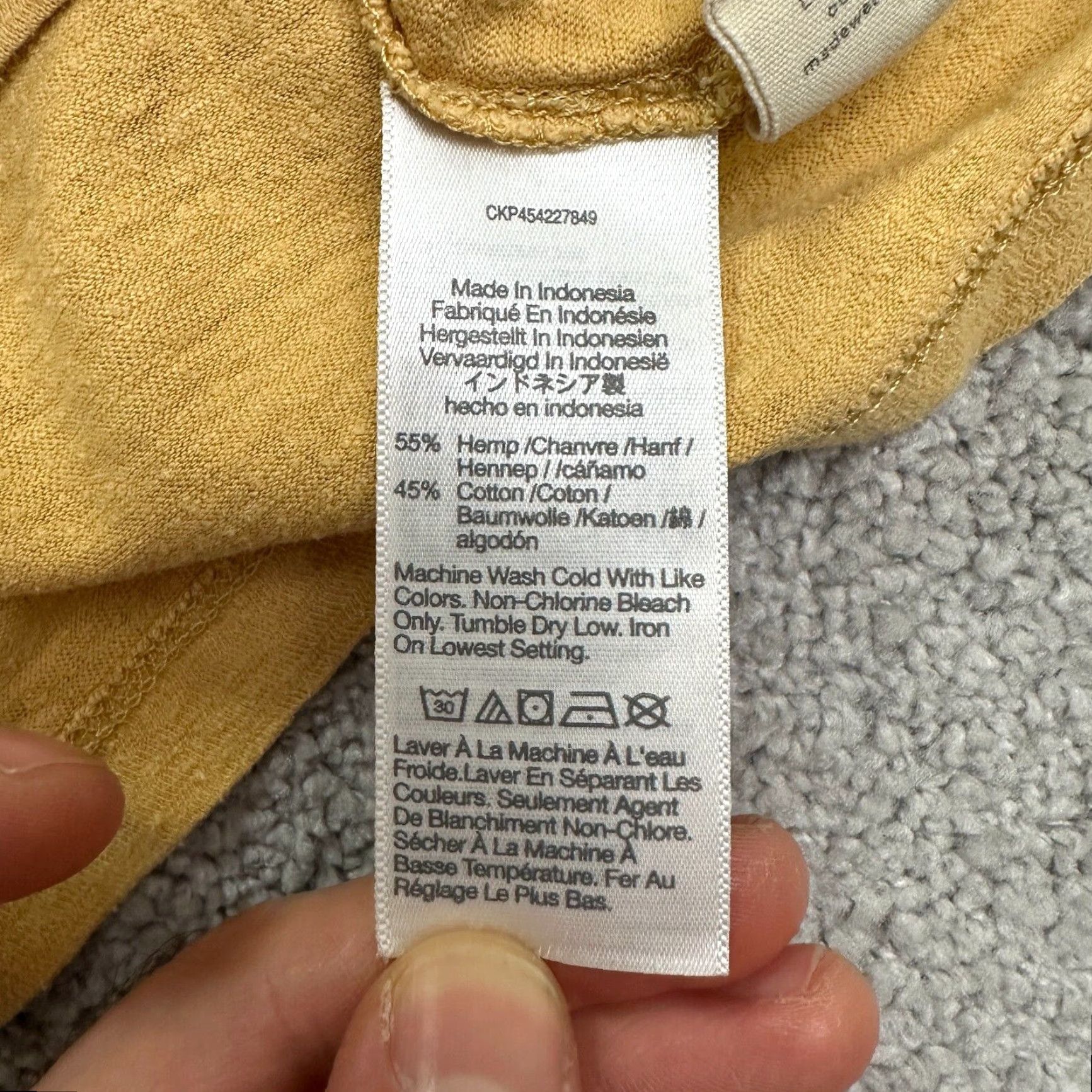 Madewell Madewell T-Shirt Womens Small Yellow V-Neck Cropped Sleeveless Cropped Top Hemp Cotton Casual Vintage No 90s? Size S / US 4 / IT 40 - 6 Thumbnail