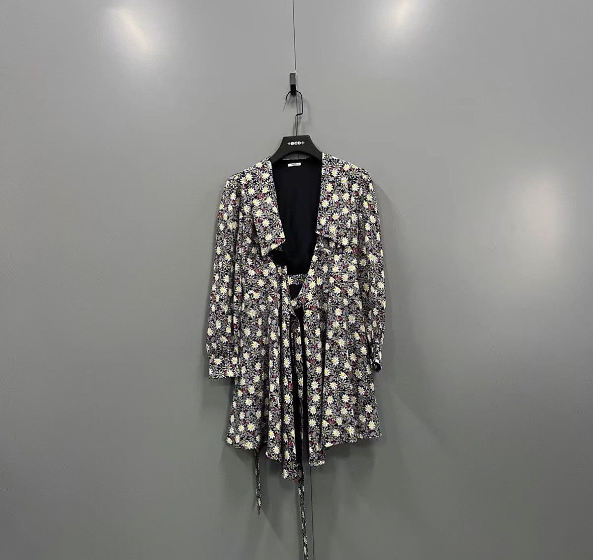 Miu Miu Miu Miu Lace-up Floral Dress J41 Size XS / US 0-2 / IT 36-38 - 1 Thumbnail