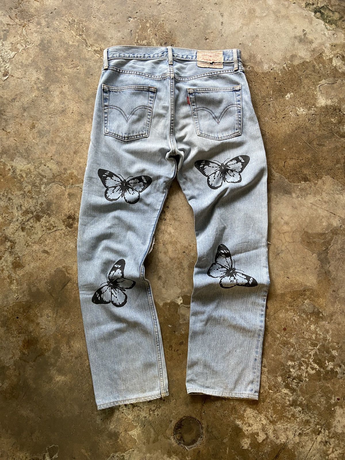 Vintage Levis 505 custom butterfly Size US 34 / EU 50 - 2 Thumbnail