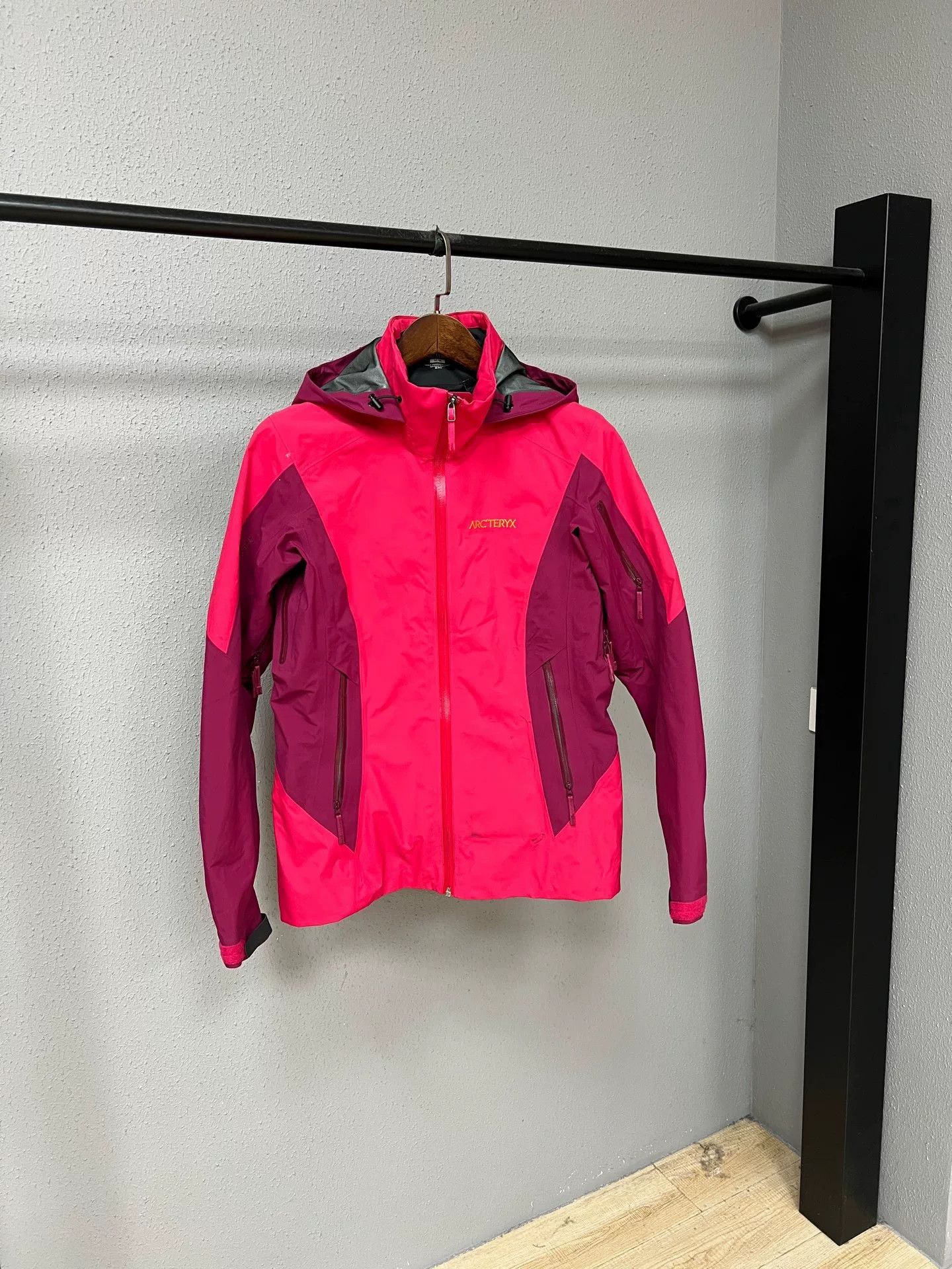 Arc'teryx Arcteryx Color-Blocked Cotton Jacket Size M / US 6-8 / IT 42-44 - 1 Thumbnail